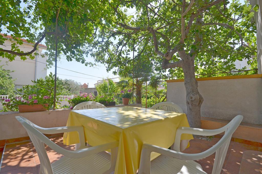 Apartment Ljubica Vodice Exterior foto